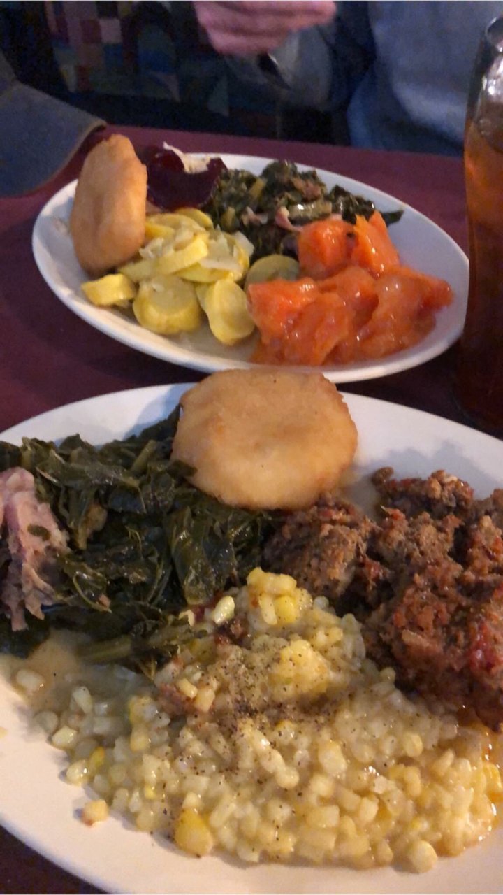 Minnie Lee`s Soul Food Cafe